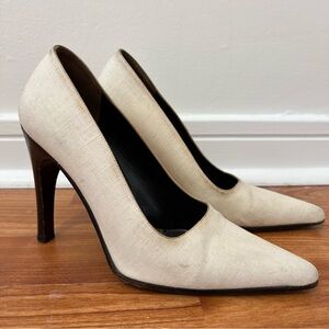 Gucci Women’s Stiletto Heels Textured ivory Linen Size 7 No Box Made in Italy
